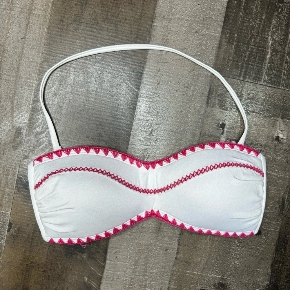 NWOT Bar III Embroidered Bandeau Bikini Top Small